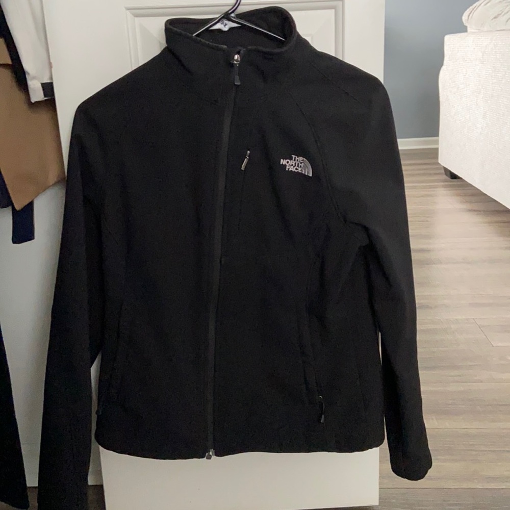 North Face Women’s Shell Size Small